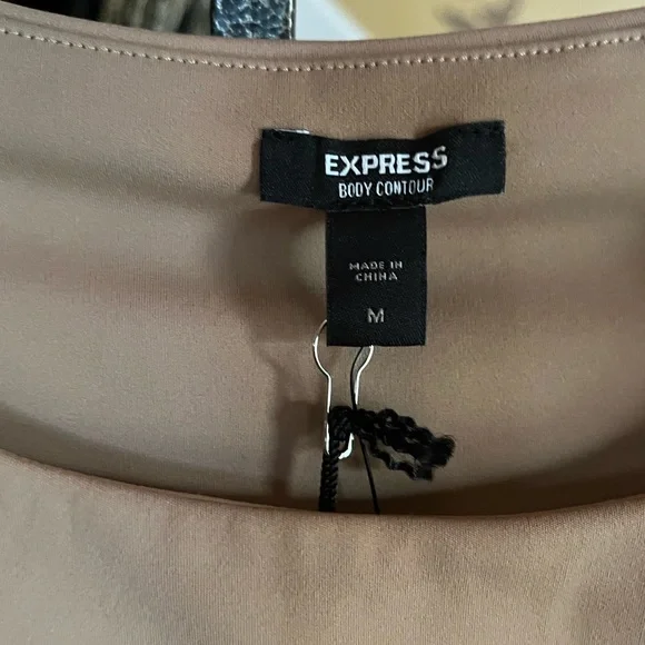 Express Body Contour High Compression Smooth, Sculpt, Define Shirt Size M - Picture 5 of 9